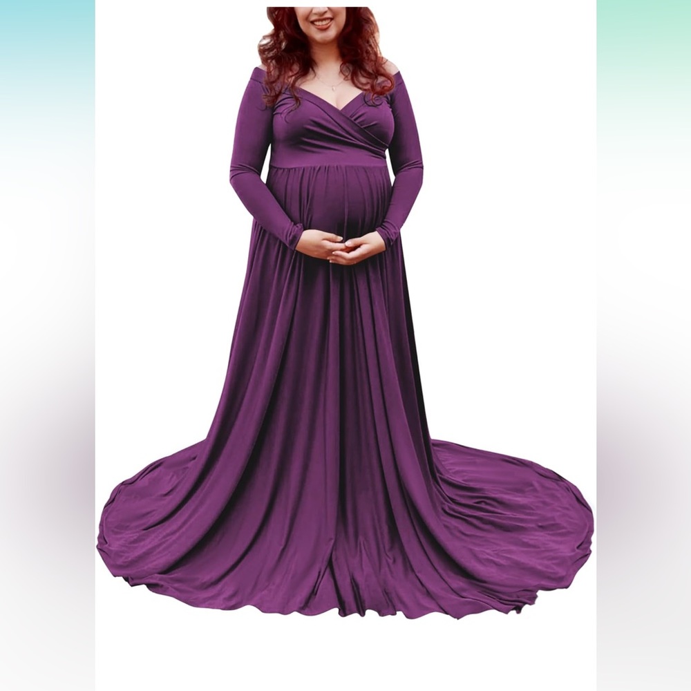 Flowy maternity Dress Oversized. Beautiful dress only worn once! Hung to dry.